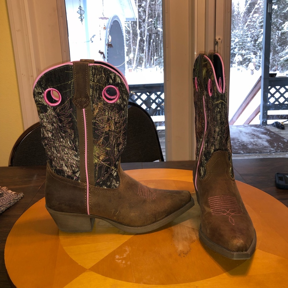 Only worn once John Deere cowboy boots